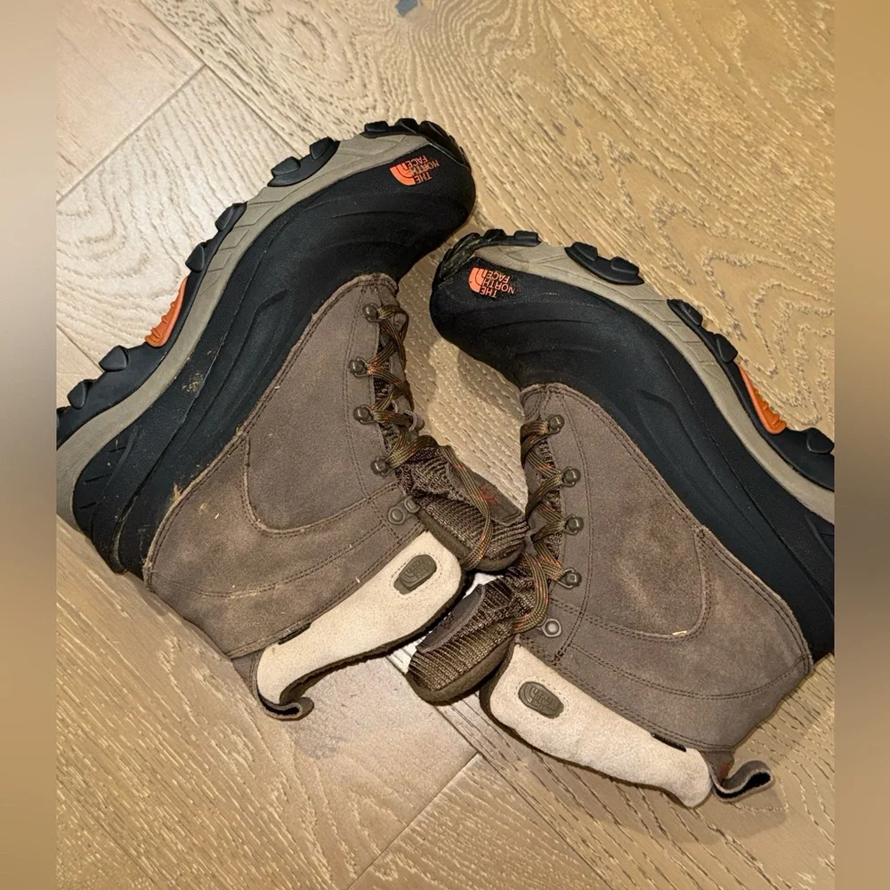The North Face Men’s Brown and‎ Black Waterproof Winter Boots